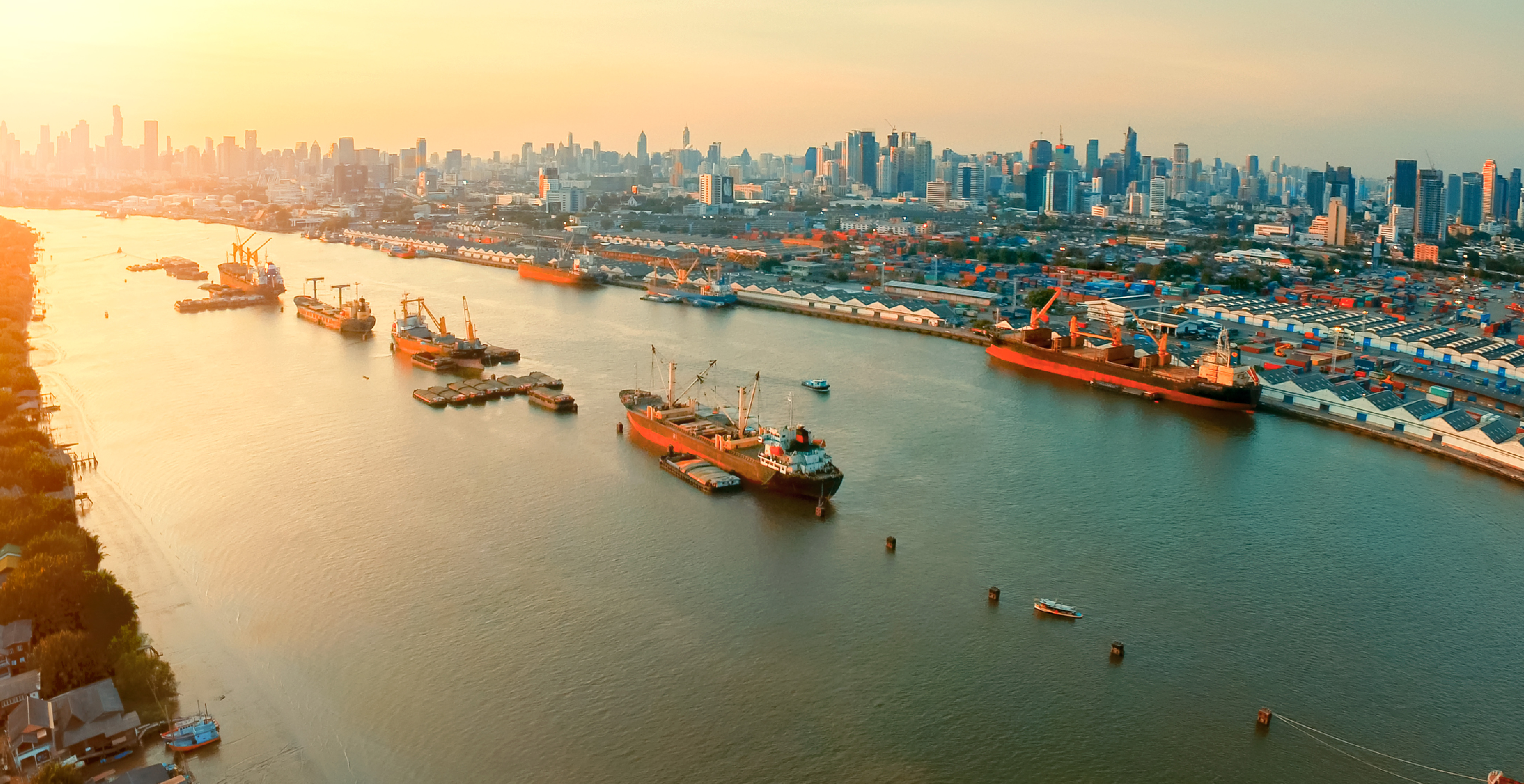 Pengertian dan Fungsi Port of Loading